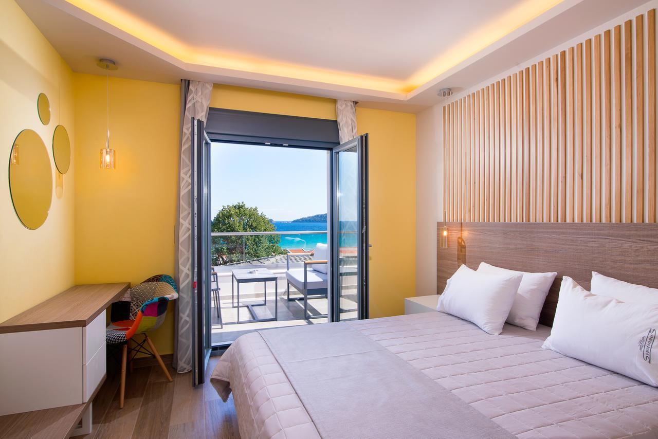 Semiramis Luxury Suites Chrisi Ammoudia Eksteriør billede