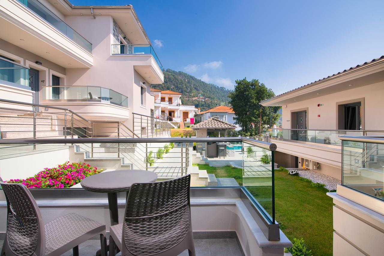 Semiramis Luxury Suites Chrisi Ammoudia Eksteriør billede