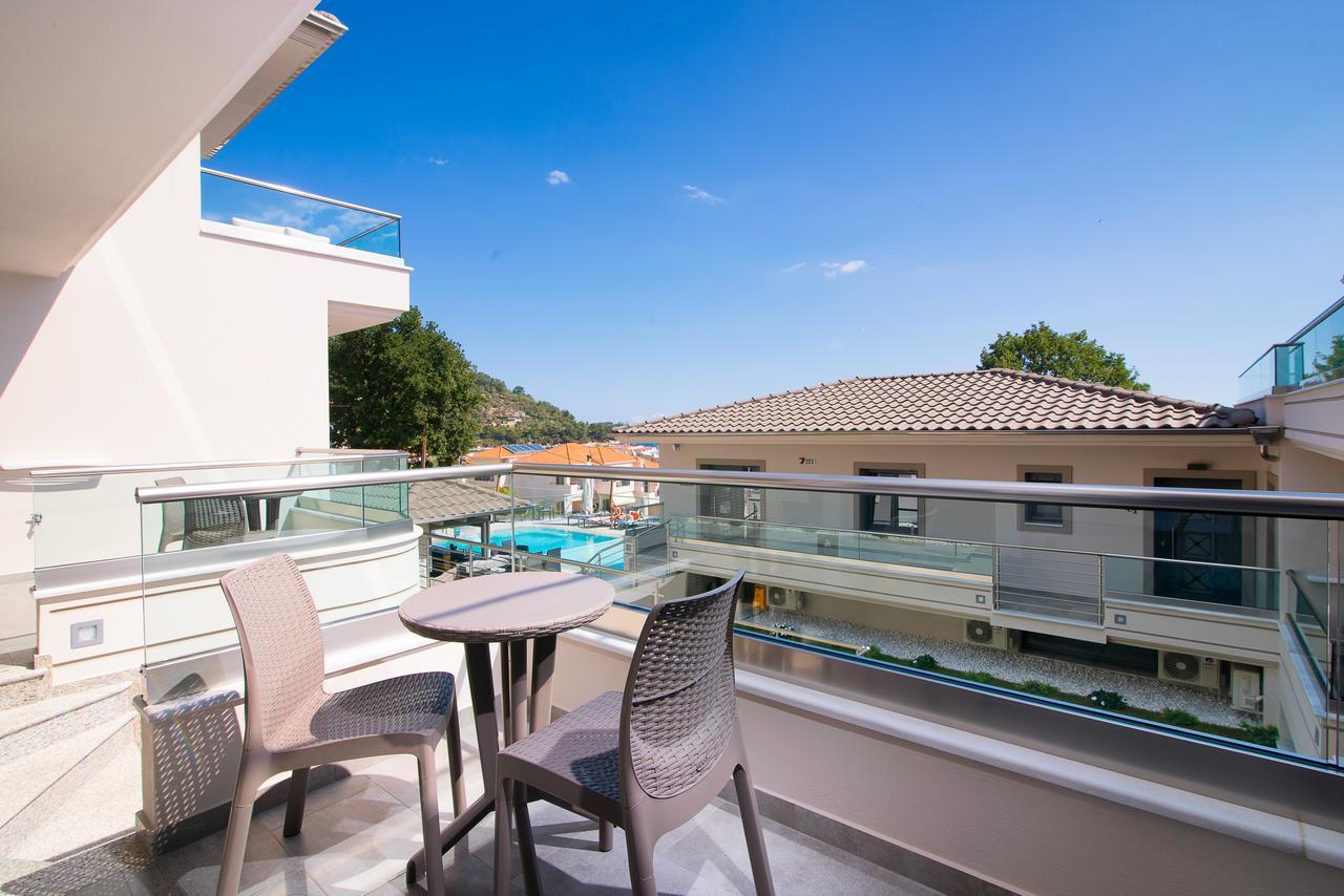 Semiramis Luxury Suites Chrisi Ammoudia Eksteriør billede